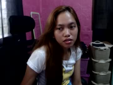 urmorenagirl01 live